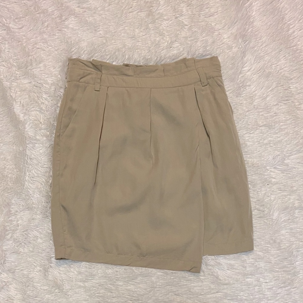 Forever 21 khaki wrap skirt. Size S